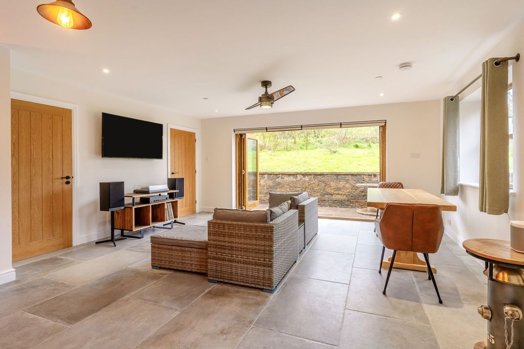 Additional image 22 of 6 bed detached house for saleThe Bryn, Pontllanfraith NP12