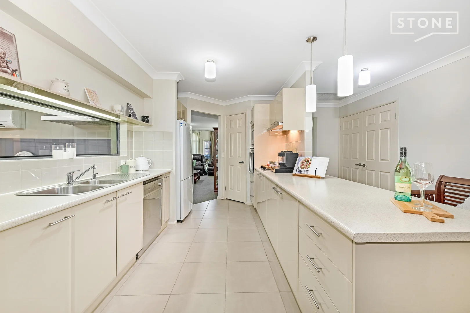 12 Chablis Drive, Cessnock NSW 2325 photo 3