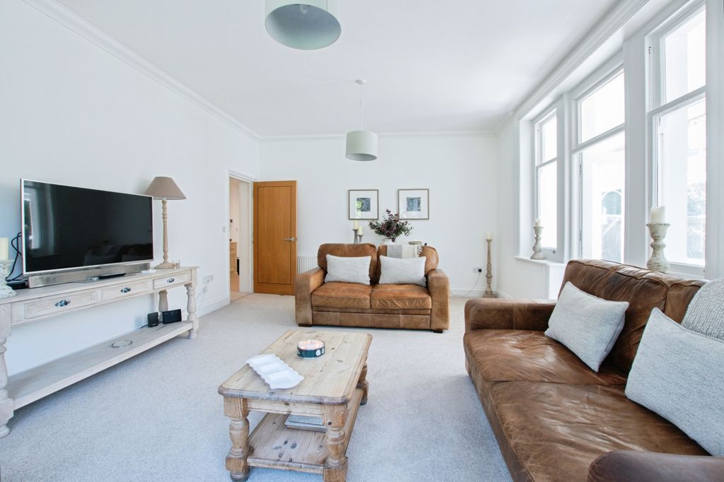 Additional image 5 of 2 bed flat for sale6 St. Anthonys Road, Bournemouth BH2
