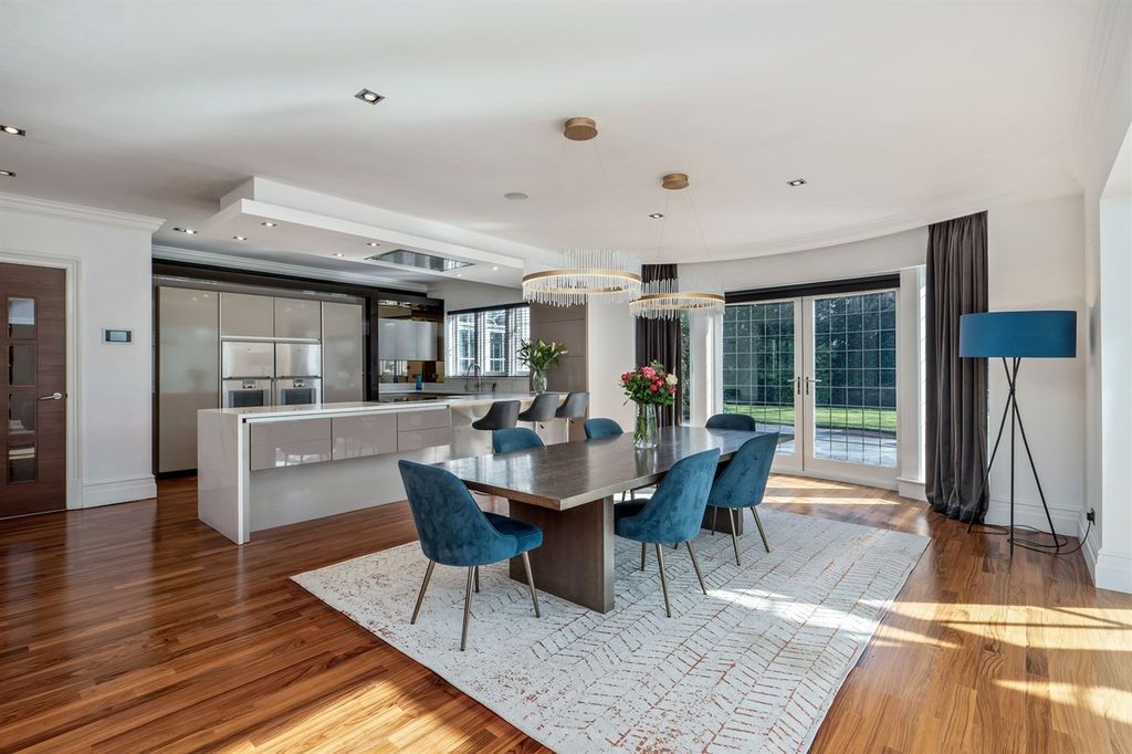 Additional image 5 of 6 bed detached house for saleBroad Lane, Hale WA15