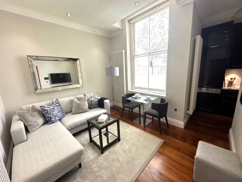 Kensington Gardens Square, Bayswater W2