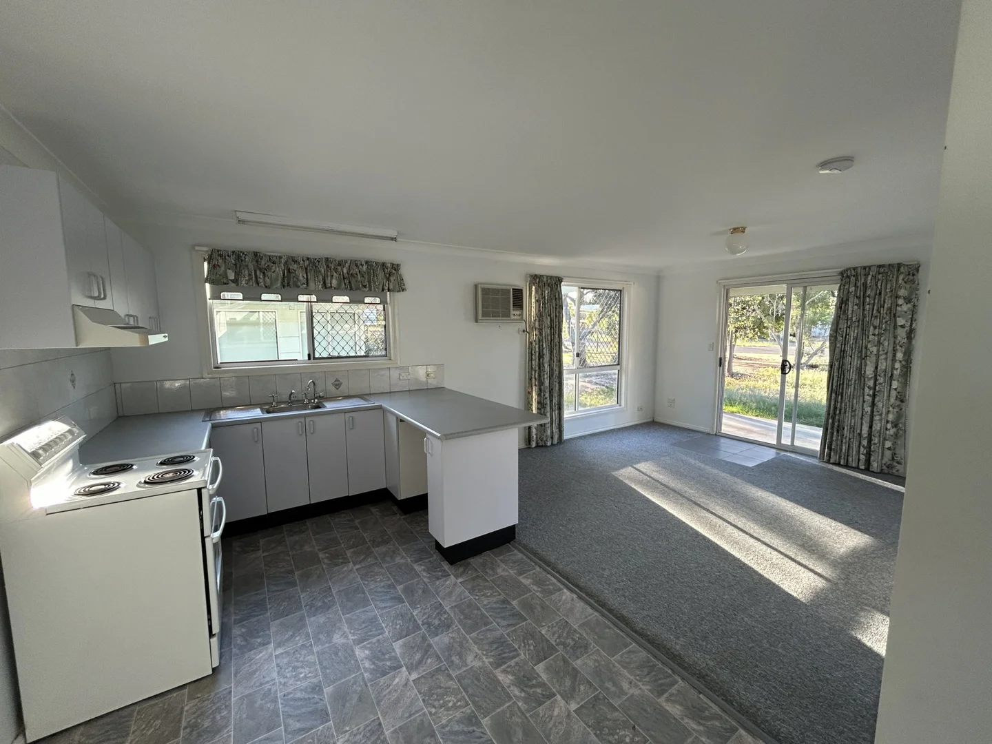 Additional image 4 of 32-34 Miscamble Street, Roma QLD 4455