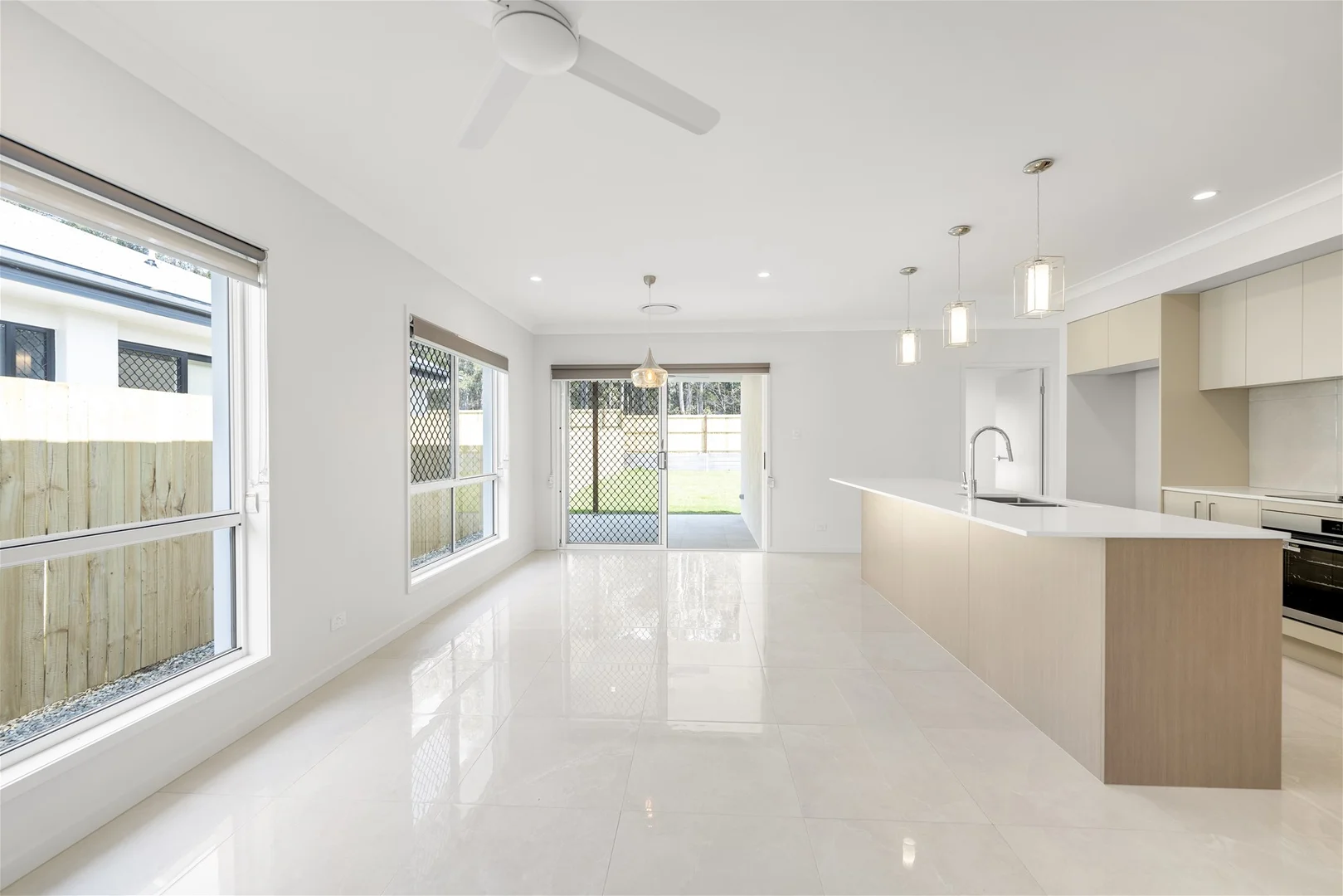 Additional image 3 of Redland Bay QLD 4165
