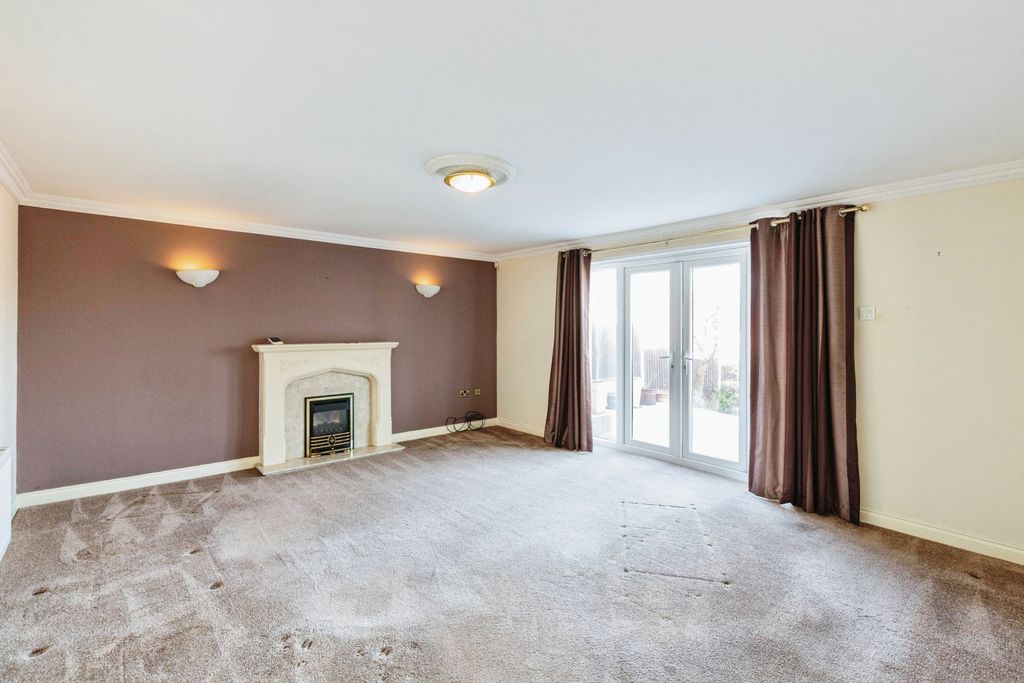 Additional image 5 of 7 bed detached house for saleBracken Way, Blackpool FY2