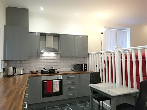 Sketty Road, Swansea SA2