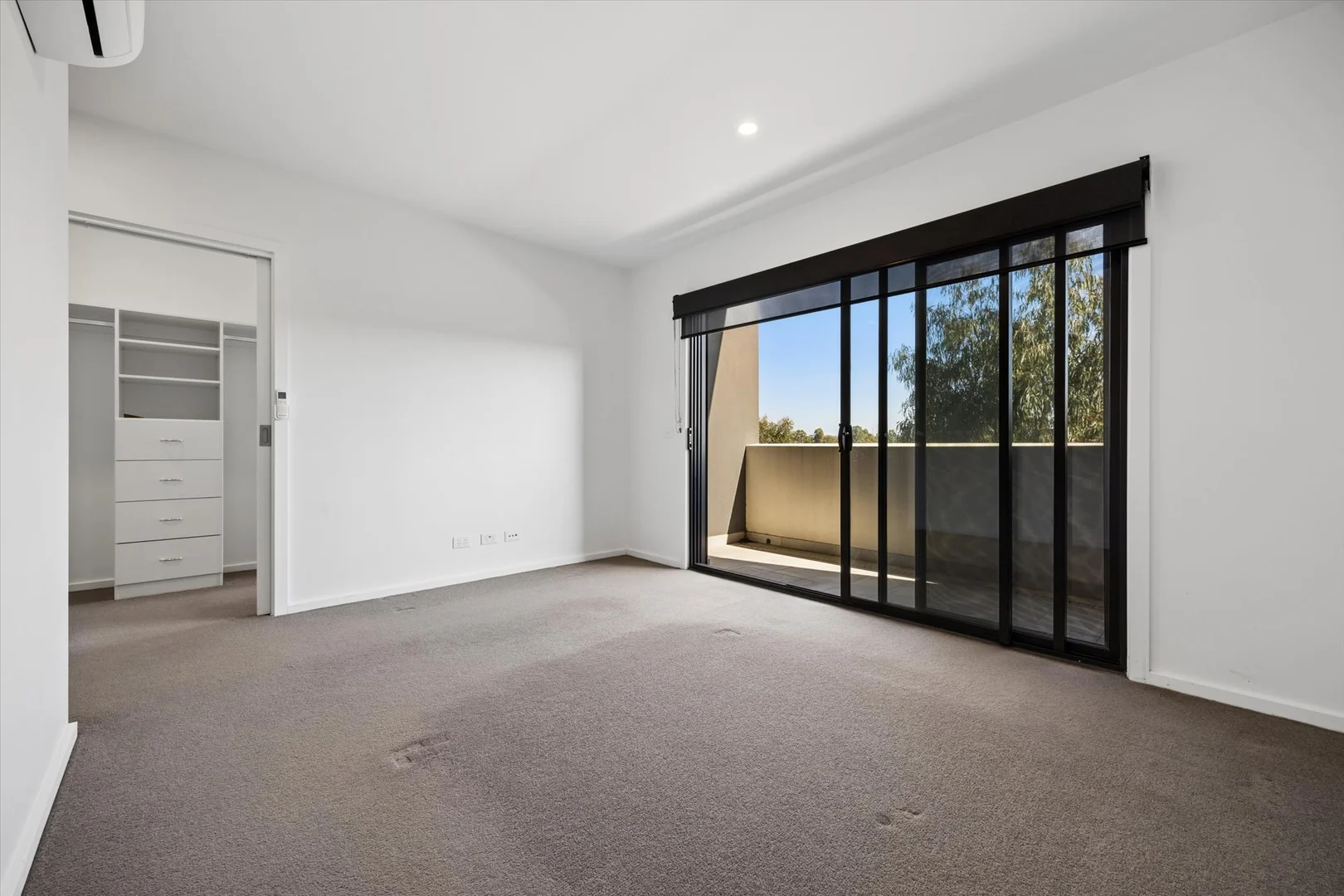 Additional image 2 of 8 Gahnia Walk, Rowville VIC 3178