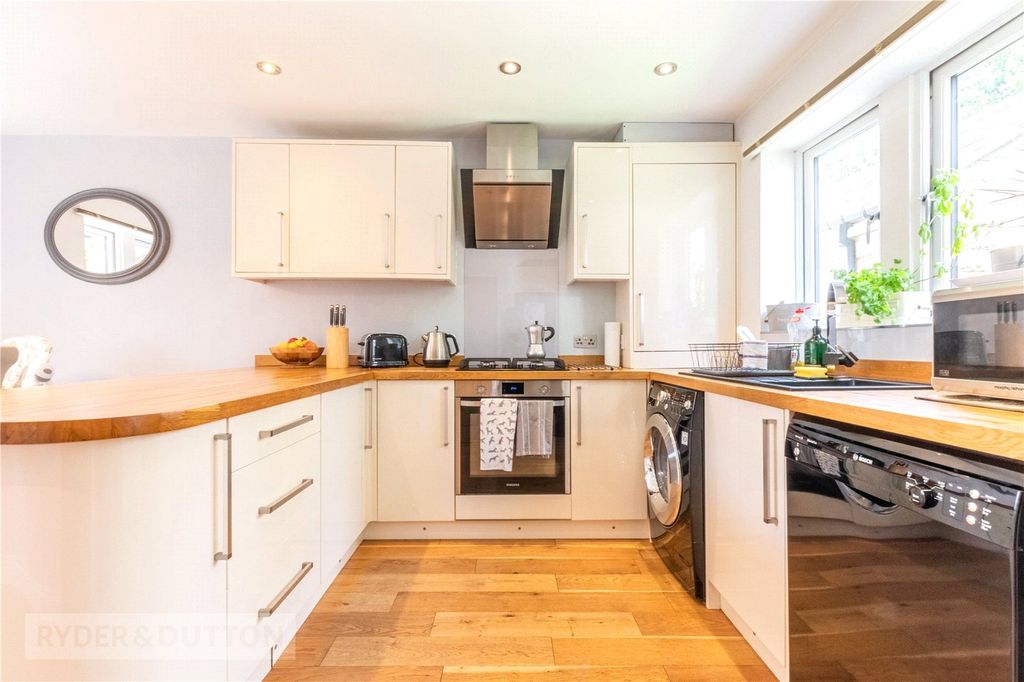 Additional image 5 of 3 bed detached house for saleLower Edge Road, Rastrick, Brighouse, West Yorkshire HD6
