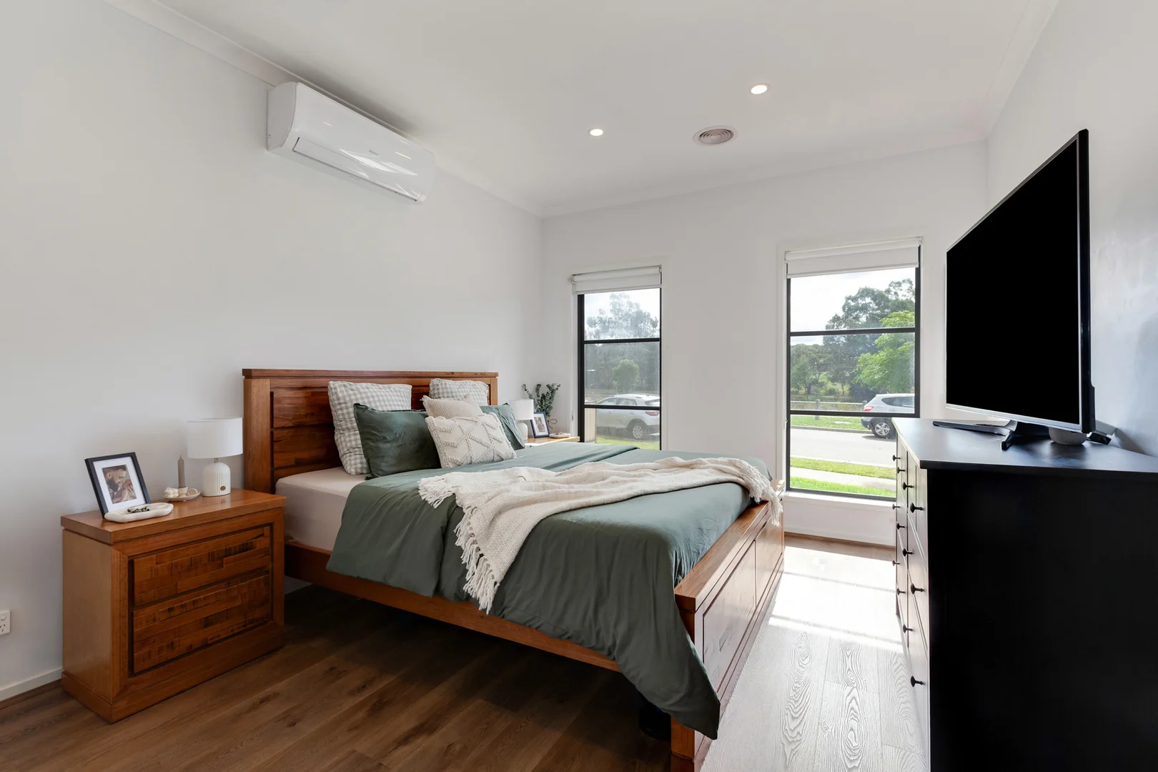 36 Teamsters Circuit, Kilmore VIC 3764 photo 2