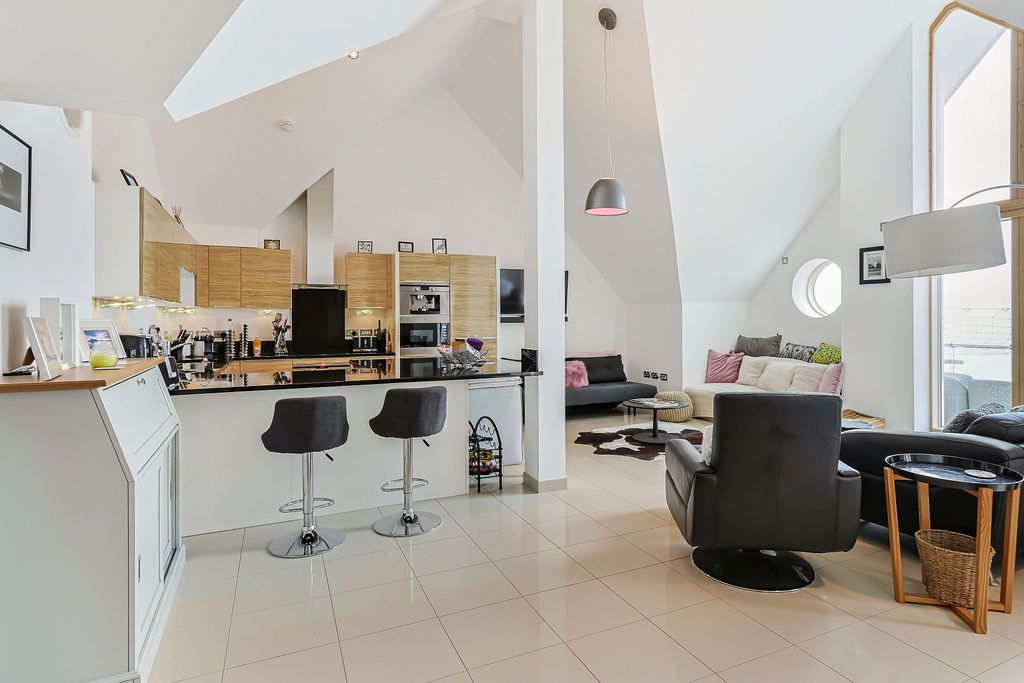 Additional image 7 of 3 bed flat for saleHoneycombe Chine, Boscombe, Bournemouth BH5