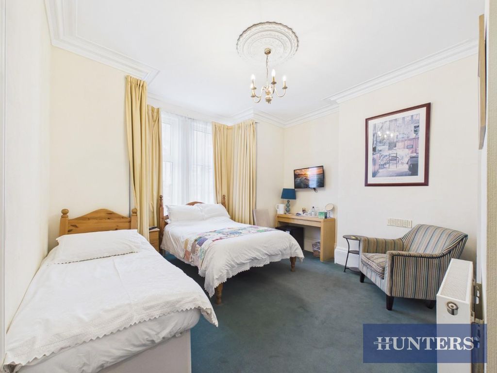 Additional image 22 of 7 bed semi-detached house for saleHorsforth Avenue, Bridlington YO15