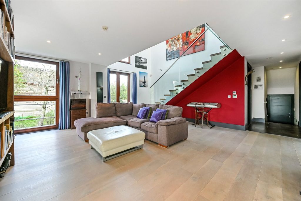 Additional image 10 of 4 bed detached house for saleSmugglers Lane, Bosham, West Sussex PO18