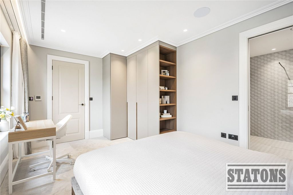 Additional image 19 of 5 bed detached house for saleBarham Avenue, Elstree, Borehamwood, Hertfordshire WD6