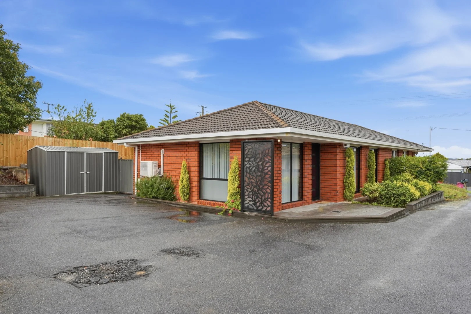 2/25 Walkers Avenue, Newnham TAS 7248