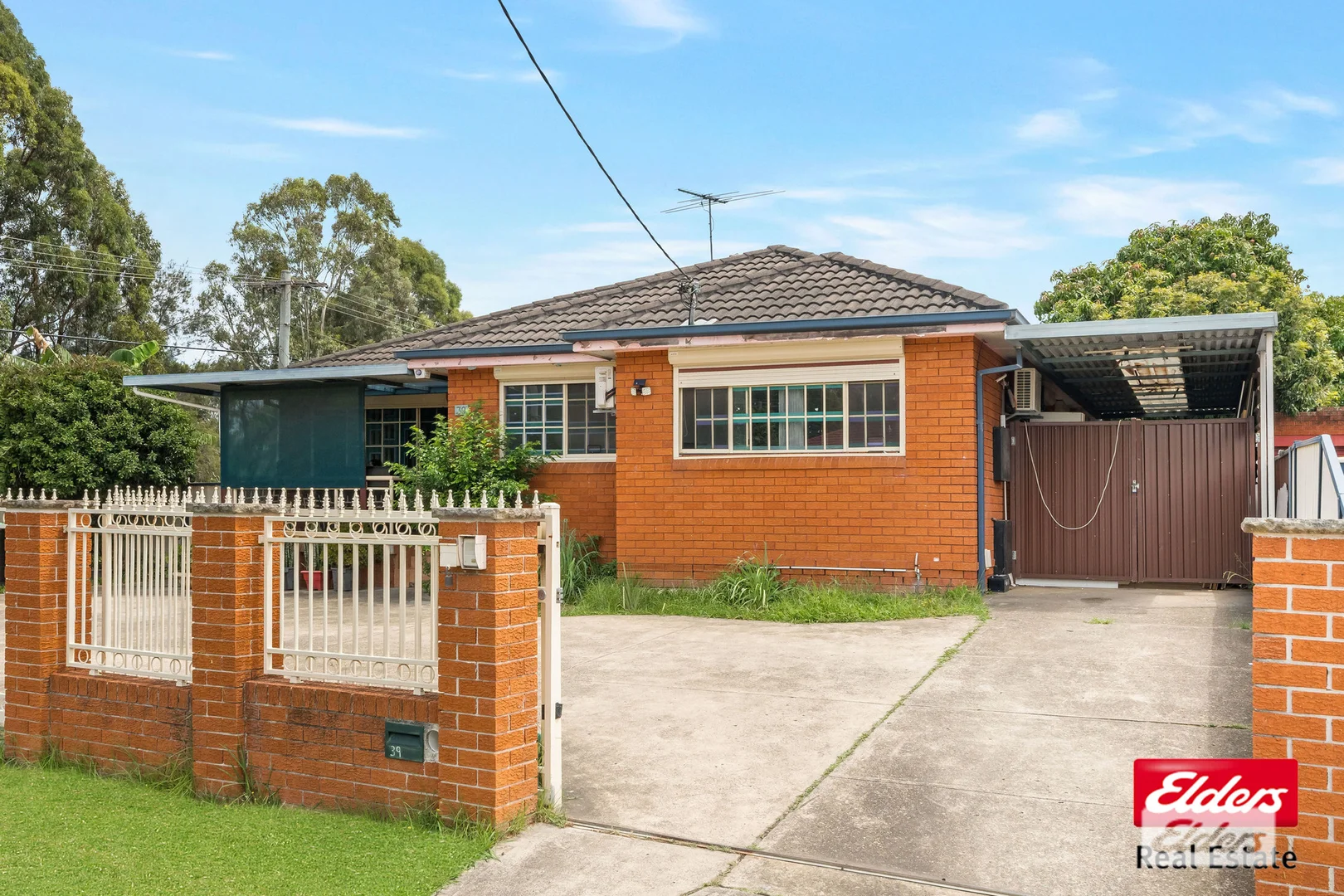 39 Parklea Parade, Canley Heights NSW 2166