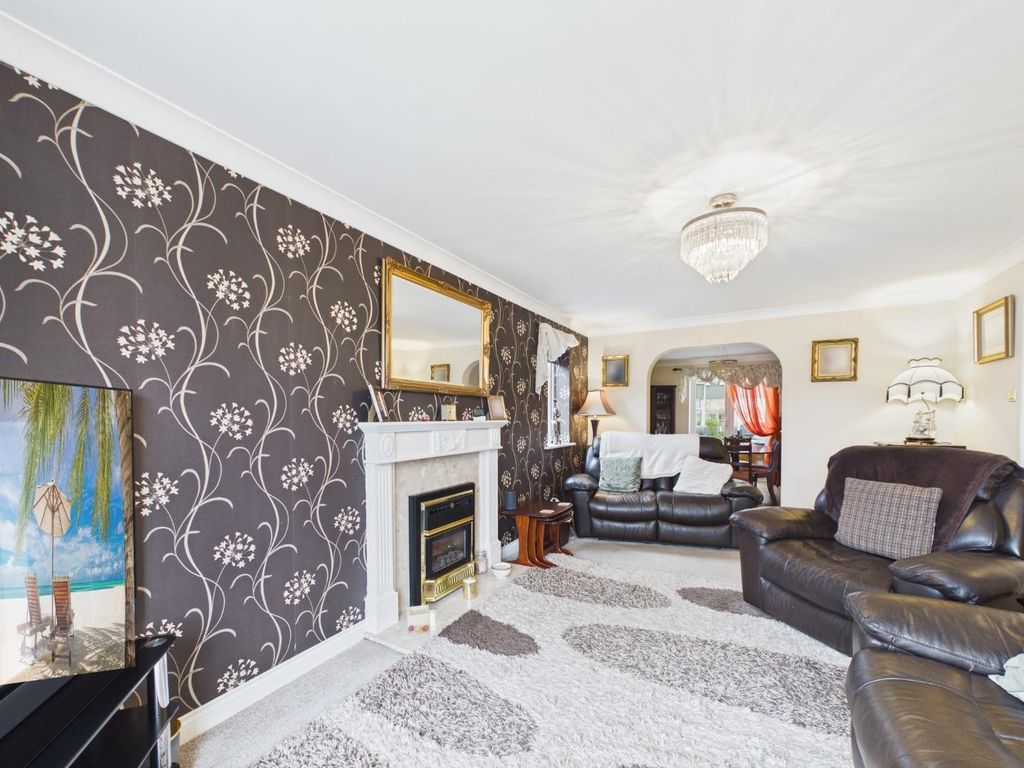 Additional image 8 of 5 bed detached house for sale5 Bed Detached House, Aysgarth Rise, Bridlington YO16