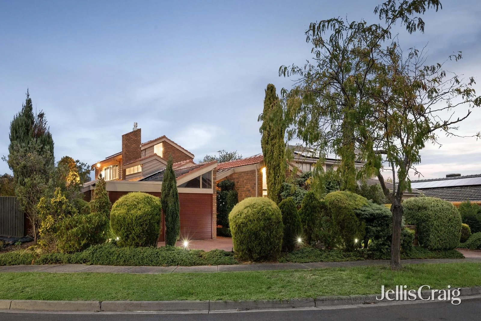 Additional image 2 of 16 Red Plum Place, Doncaster East VIC 3109
