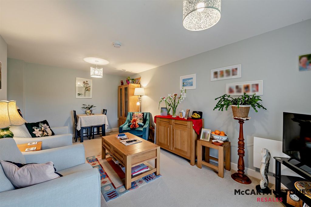 Additional image 6 of 2 bed flat for saleGordon Court, Flood Lane, Bridport DT6