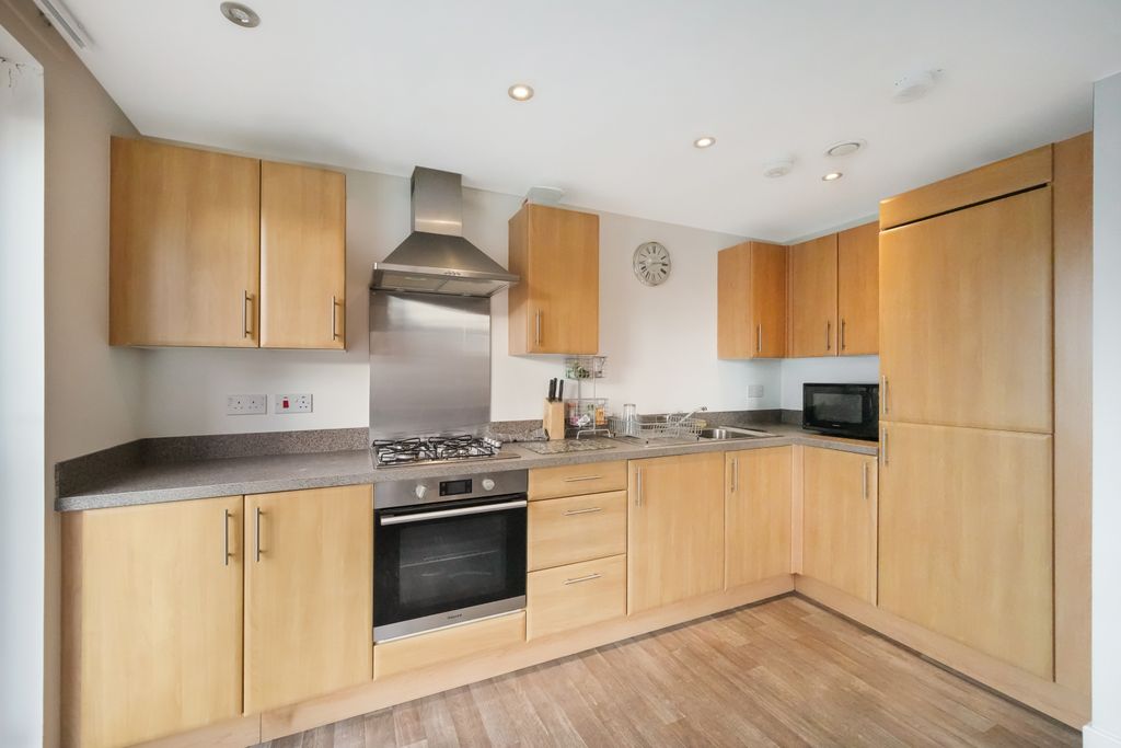 Additional image 3 of 2 bed flat for saleFlat 8, 25 Muirhouse Parkway, Edinburgh EH4