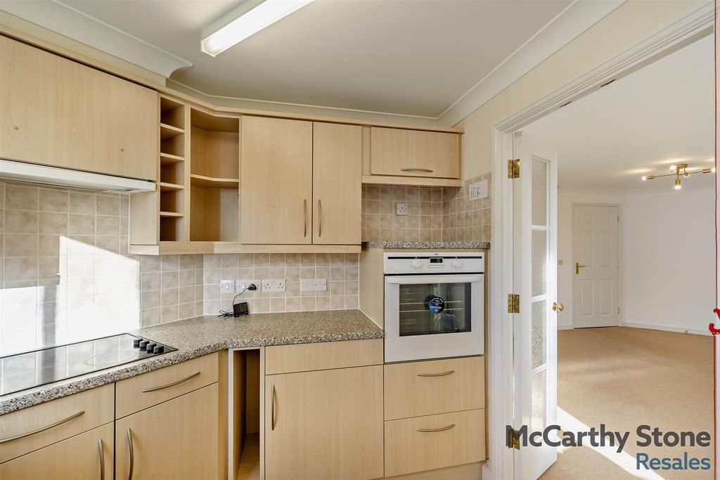 Additional image 8 of 1 bed flat for saleSt Rumbolds Court, Buckingham Road, Brackley NN13