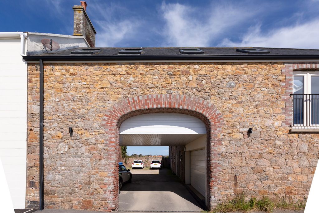 Additional image 27 of 3 bed semi-detached house for saleBella Vista House, St Brelade JE3