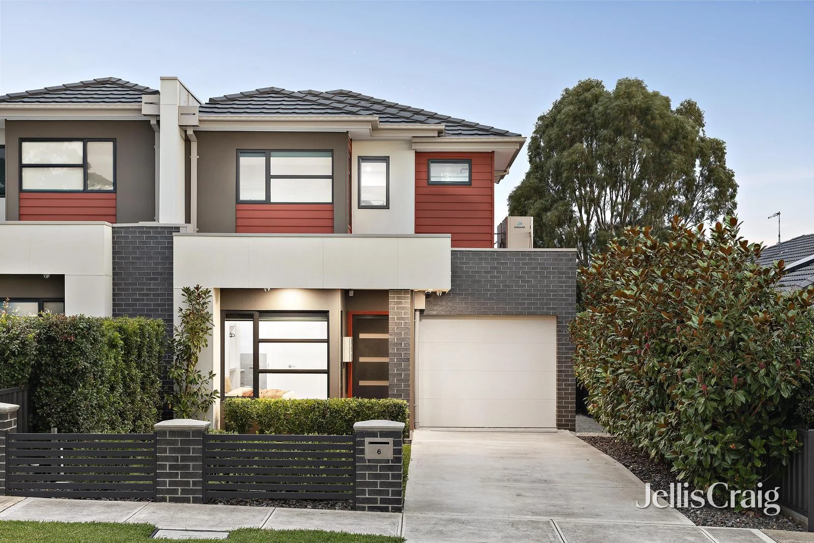 6 White Street, Avondale Heights VIC 3034