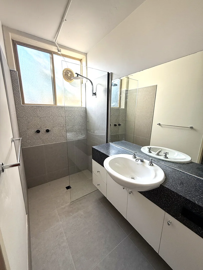 Additional image 5 of 3/82 Raleigh Road, Maribyrnong VIC 3032