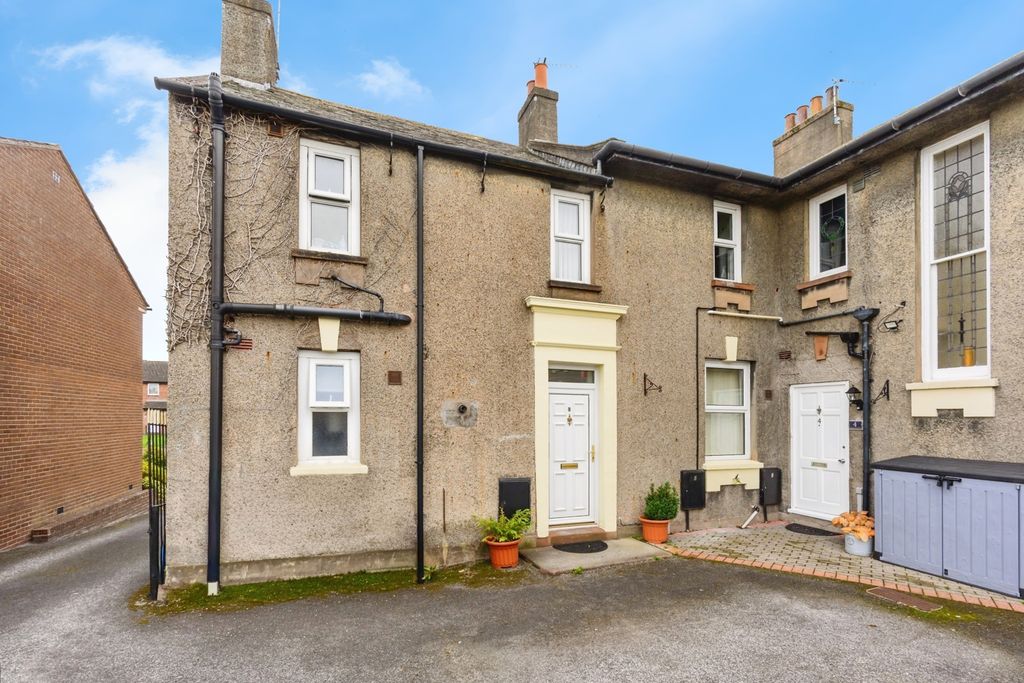 1 bed flat for saleHarraby Grove, Carlisle, Cumbria CA1