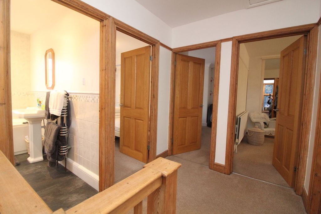 Additional image 19 of 4 bed semi-detached house for sale21 Hamp Green Rise, Bridgwater TA6