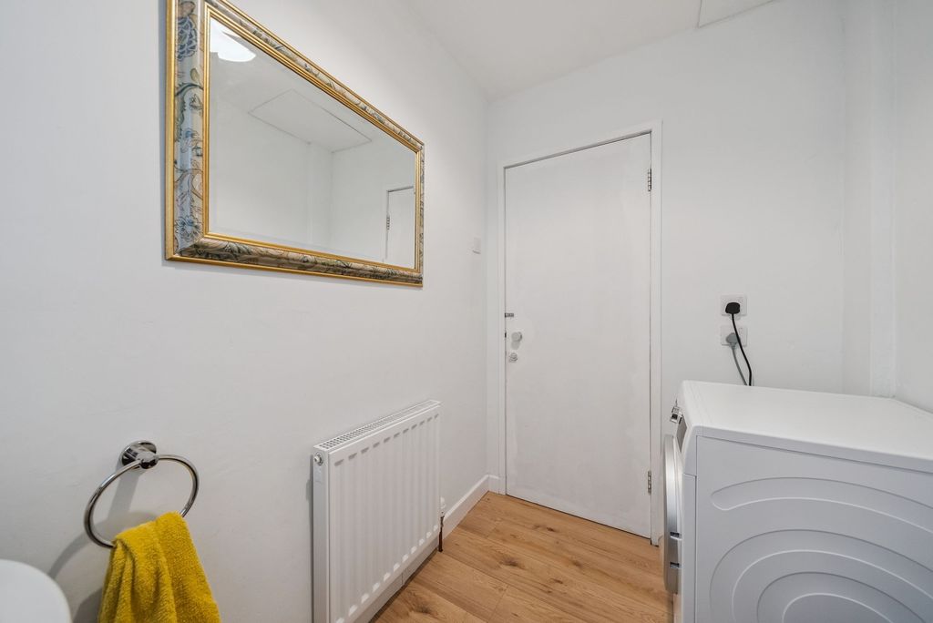 Additional image 18 of 4 bed detached house for sale29 Dalmore Crescent, Helensburgh G84