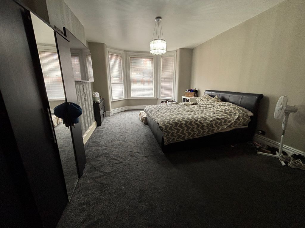 Additional image 21 of 7 bed semi-detached house for saleOxford Avenue, Bootle L20