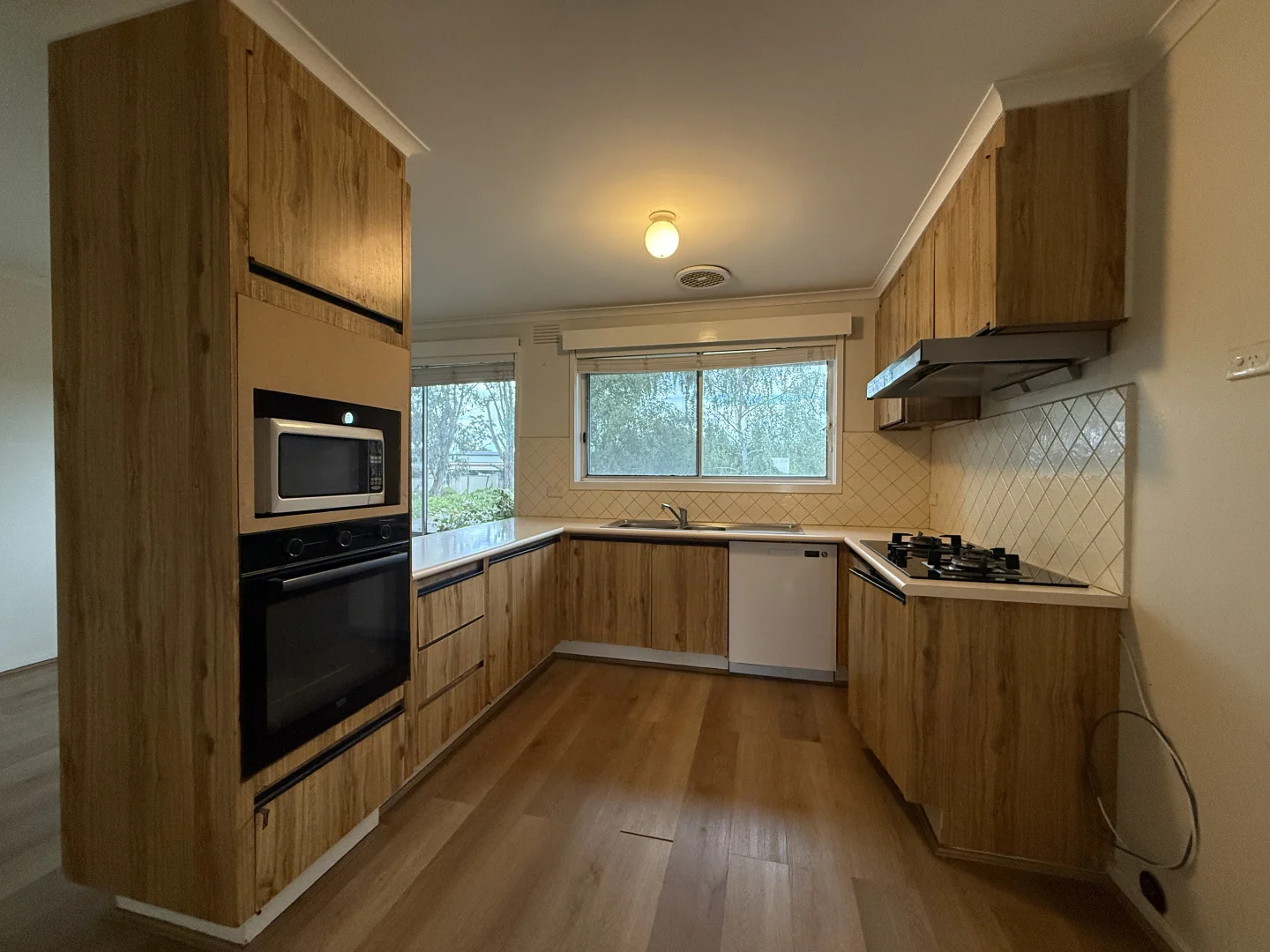 Additional image 2 of 4 Meadow Road, Devon Meadows VIC 3977