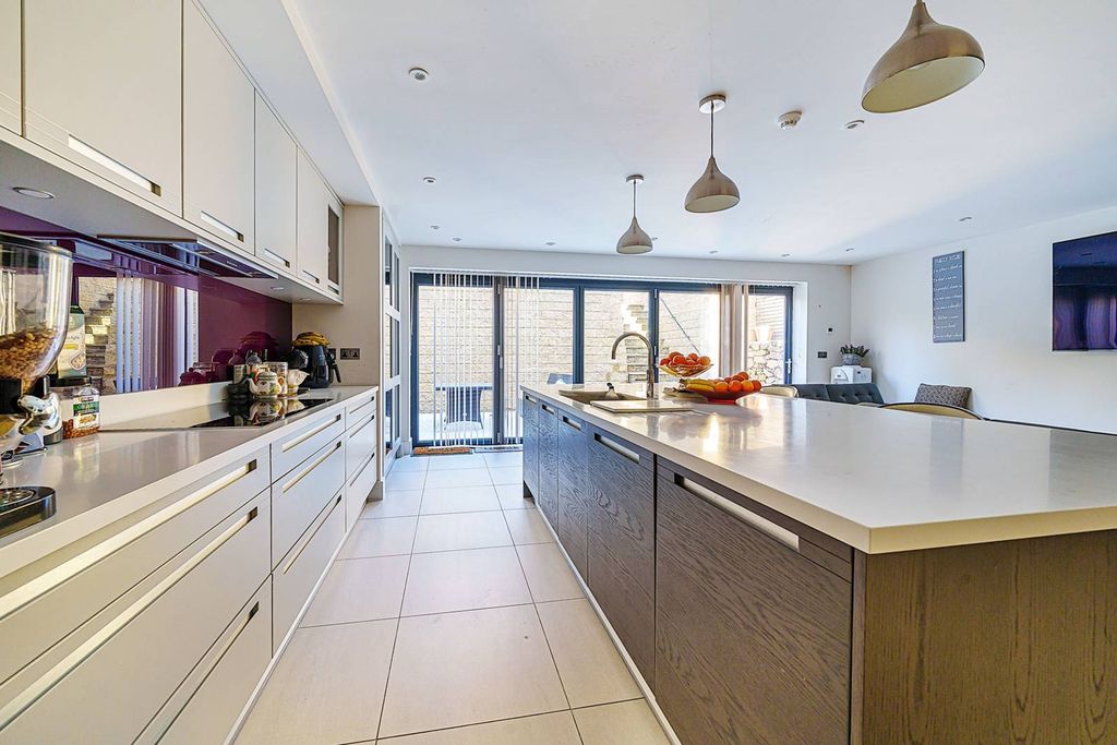 Additional image 3 of 5 bed detached house for saleWoodlands Road, Bromley BR1