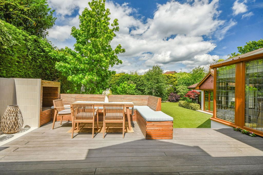 Additional image 46 of 6 bed detached house for saleChallacombe Close, Hutton Mount, Brentwood CM13