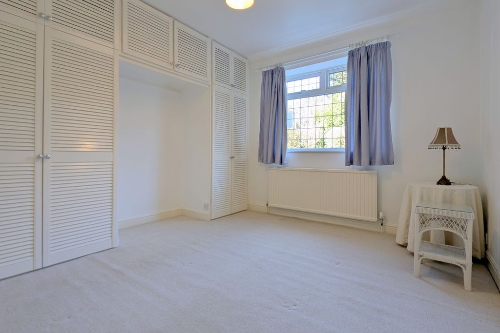 Additional image 13 of 4 bed detached bungalow for saleGlyrroen, Westgate, Clifton, Brighouse HD6