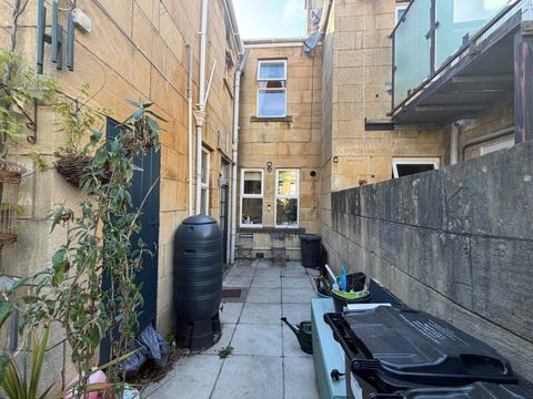 Wellsway, Bath BA2