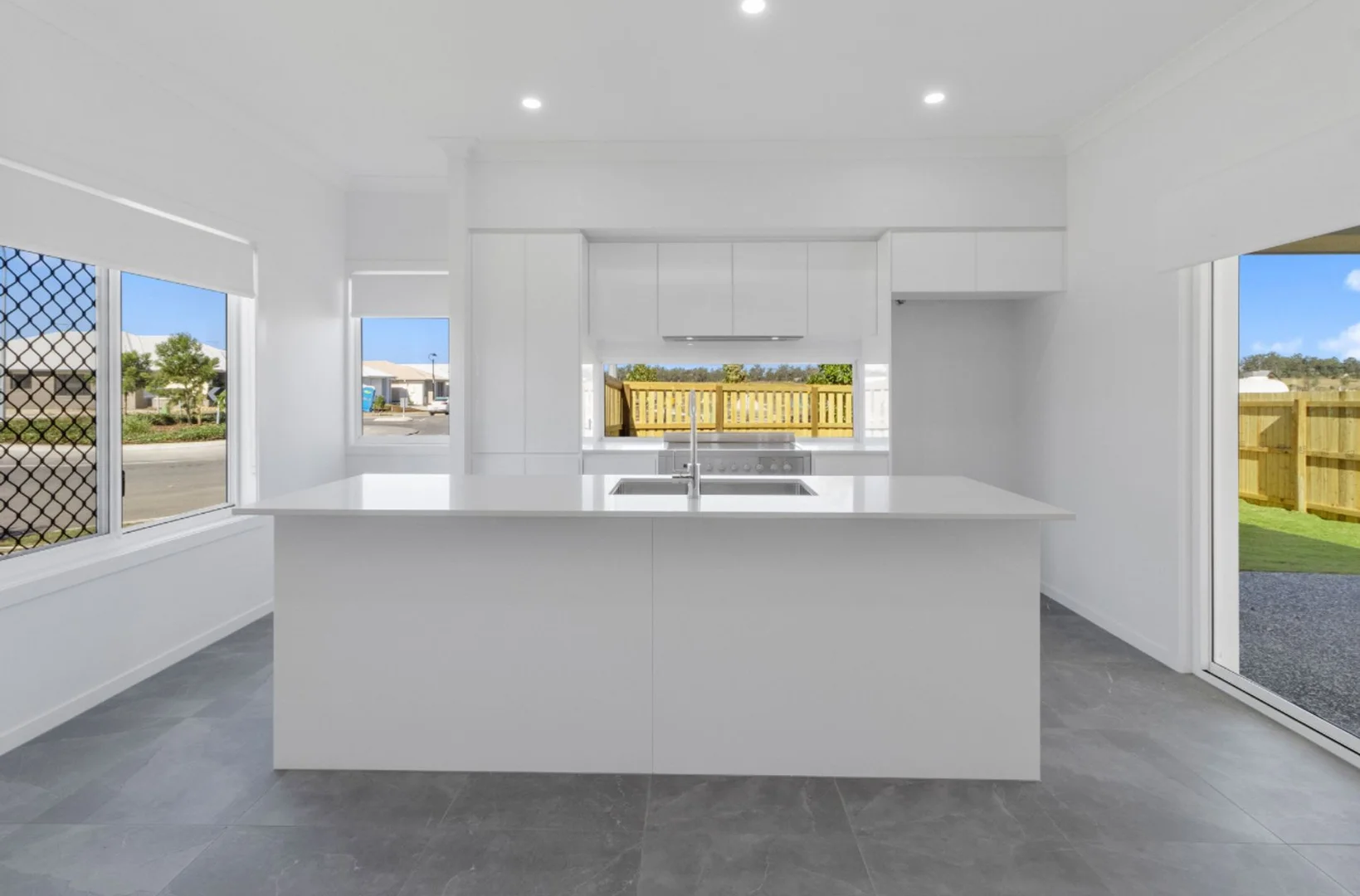 91 Wallace Street, Walloon QLD 4306 photo 4