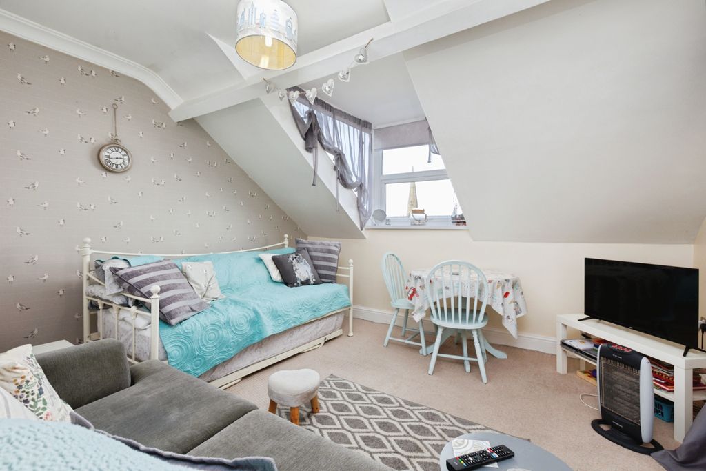 Additional image 4 of 1 bed flat for saleCarlisle Road, Bridlington YO15