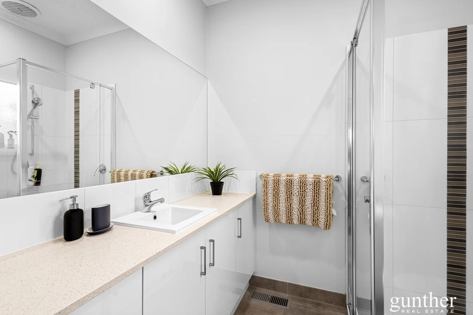 Additional image 8 of 1/18 St Leonards Road, Healesville VIC 3777