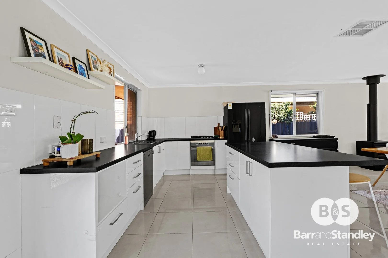 35 Murray Drive, Withers WA 6230