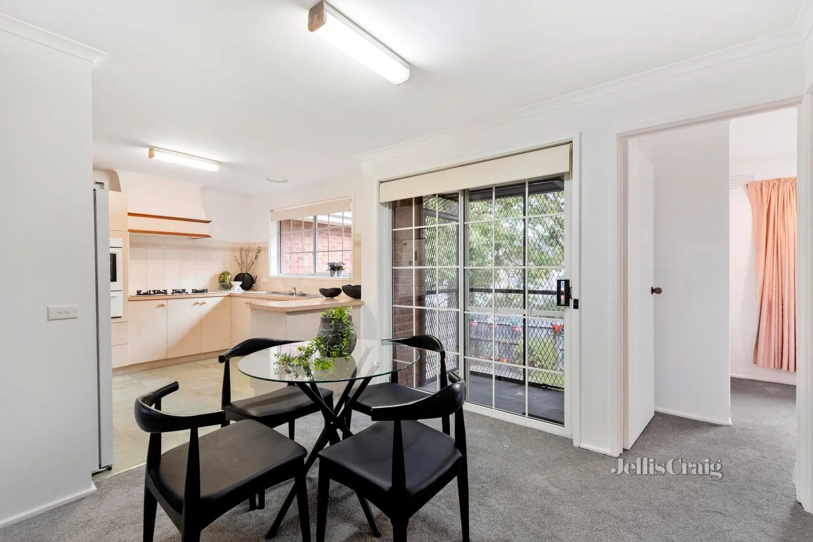 4/59-61 Hewish Road, Croydon VIC 3136 photo 4