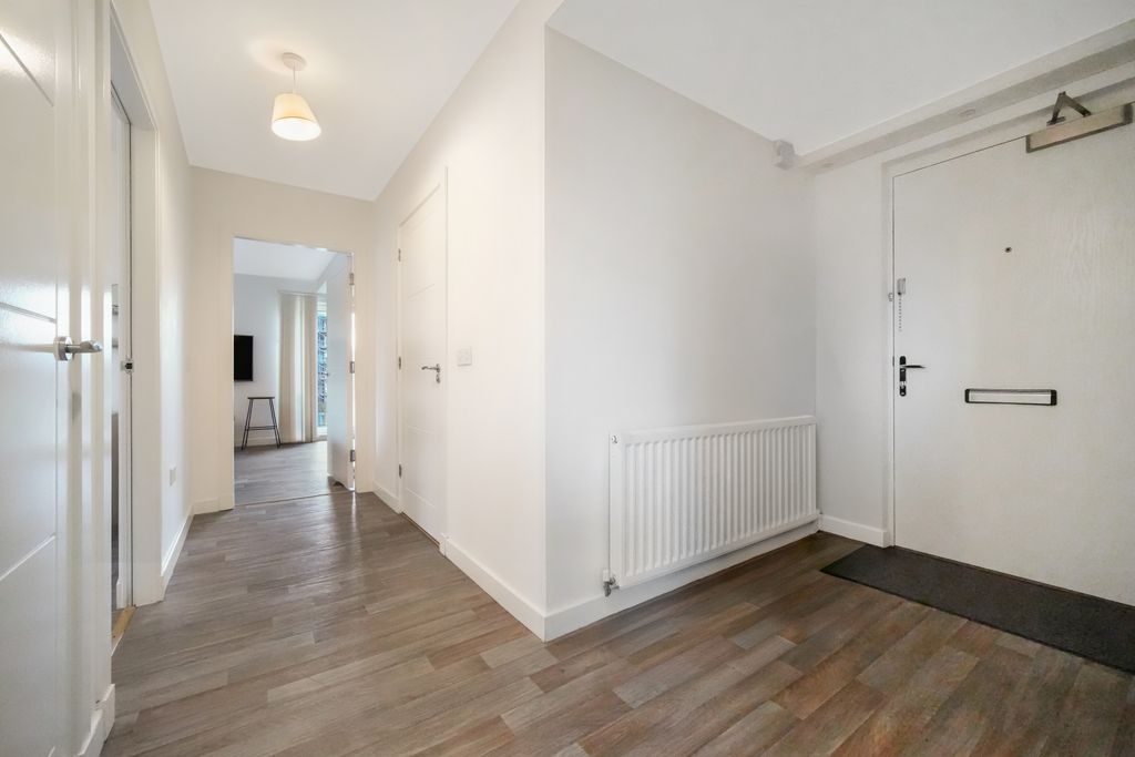Additional image 4 of 2 bed flat for saleFlat 8, 25 Muirhouse Parkway, Edinburgh EH4