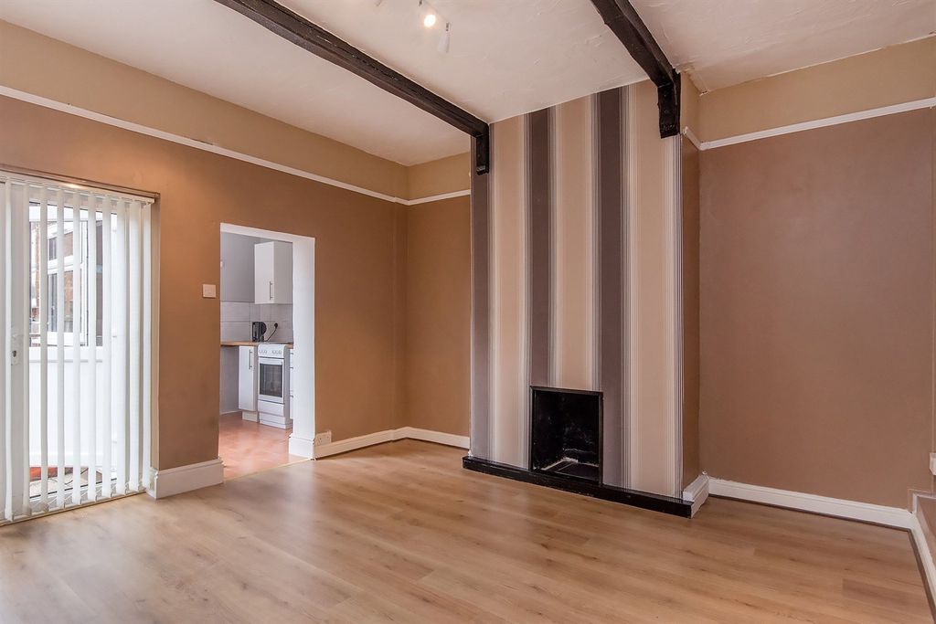 Additional image 2 of 1 bed flat for saleStation Street PE21