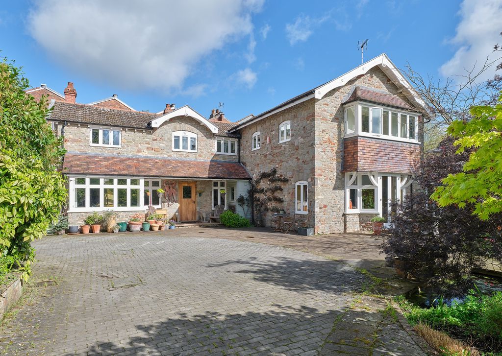 5 bed detached house for saleAlma Road, Clifton, Bristol BS8
