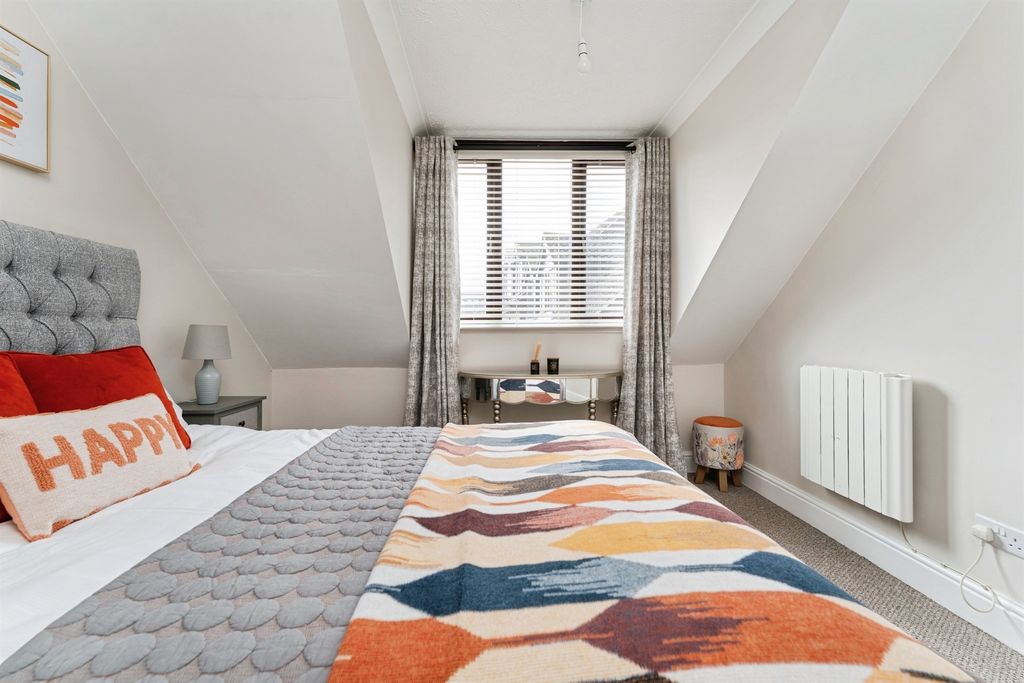 Additional image 8 of 2 bed flat for saleLeamon Court, Brandon IP27