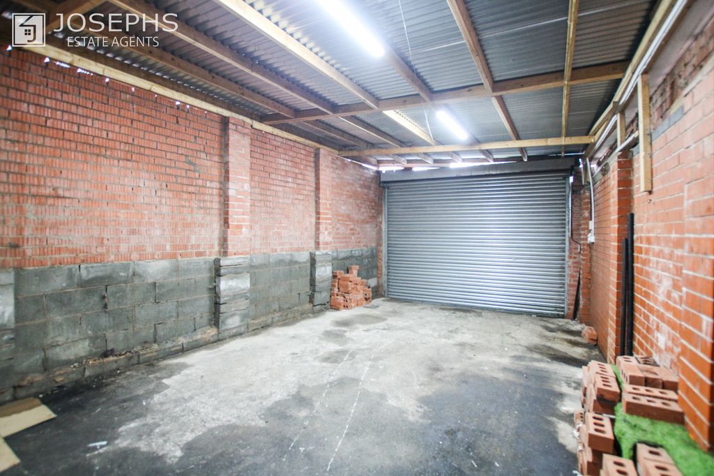 Additional image 10 of 5 bed end terrace house for saleEllesmere Road, Bolton BL3