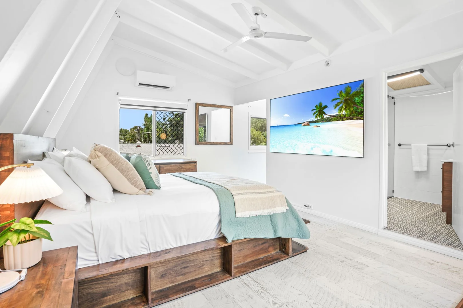 Additional image 11 of 26 Maple Street, Holloways Beach QLD 4878