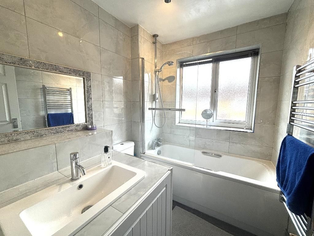 Additional image 5 of 3 bed end terrace house for salePytchley Close, Bushmead, Luton, Bedfordshire LU2