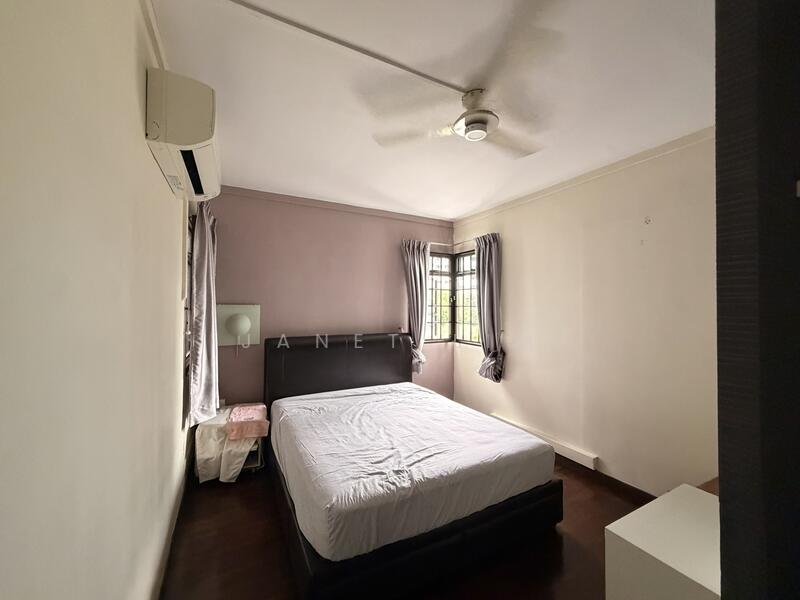 246 Compassvale Road photo 5