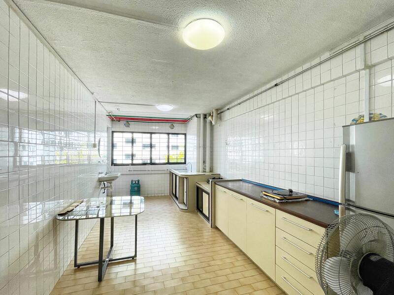 405 Hougang Avenue 10 photo 5