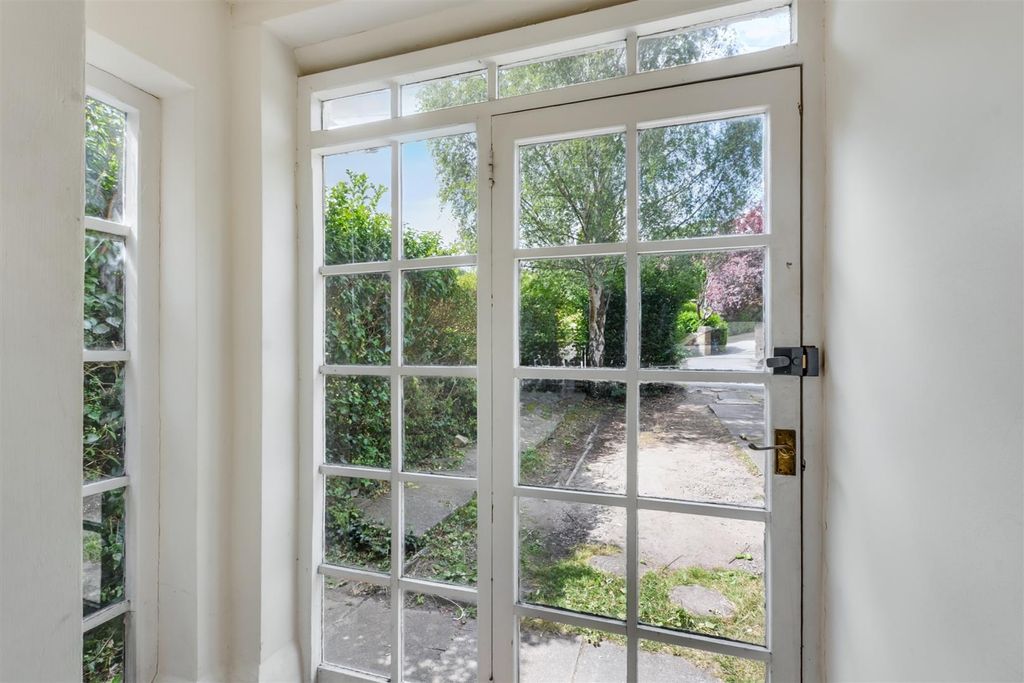 Additional image 4 of 3 bed property for saleWollaton Road, Beeston, Nottingham NG9